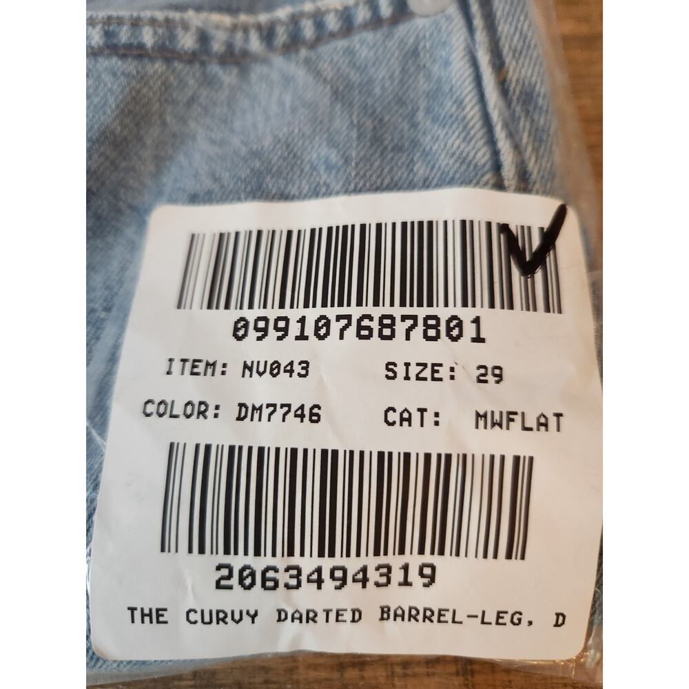 NWT Madewell The Curvy Darted Barrel-Leg Jean Blue 29 - Picture 7 of 7